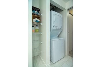 Eitel Apartments washer/dryer